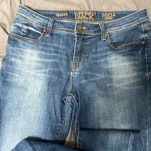 Buckle Black skinny jeans size 30x34. Great condition